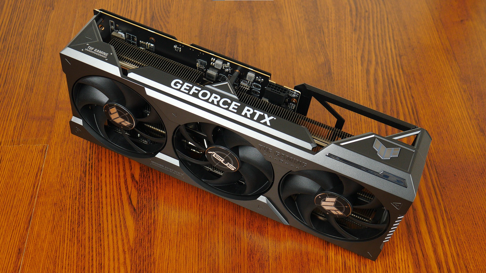 Unboxed: ASUS TUF Gaming GeForce RTX 4080 16GB GDDR6X OC